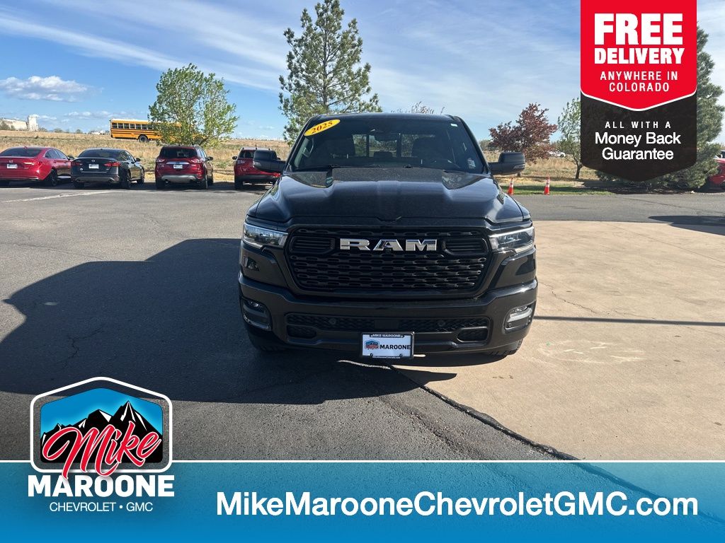 Diamond Black Crystal Pearlcoat 2025 RAM 1500 Big Horn Crew Cab 4WD Pickup Truck Four-Wheel Drive 8-Speed Automatic