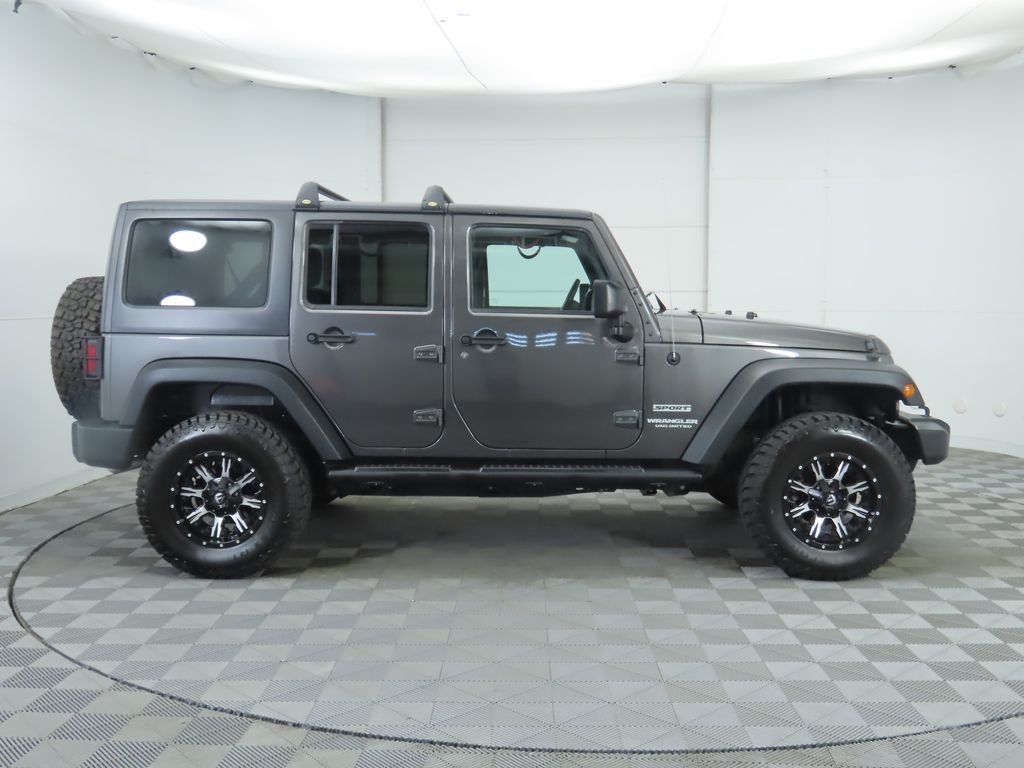 Thumbnail: 2017 Jeep Wrangler - 4