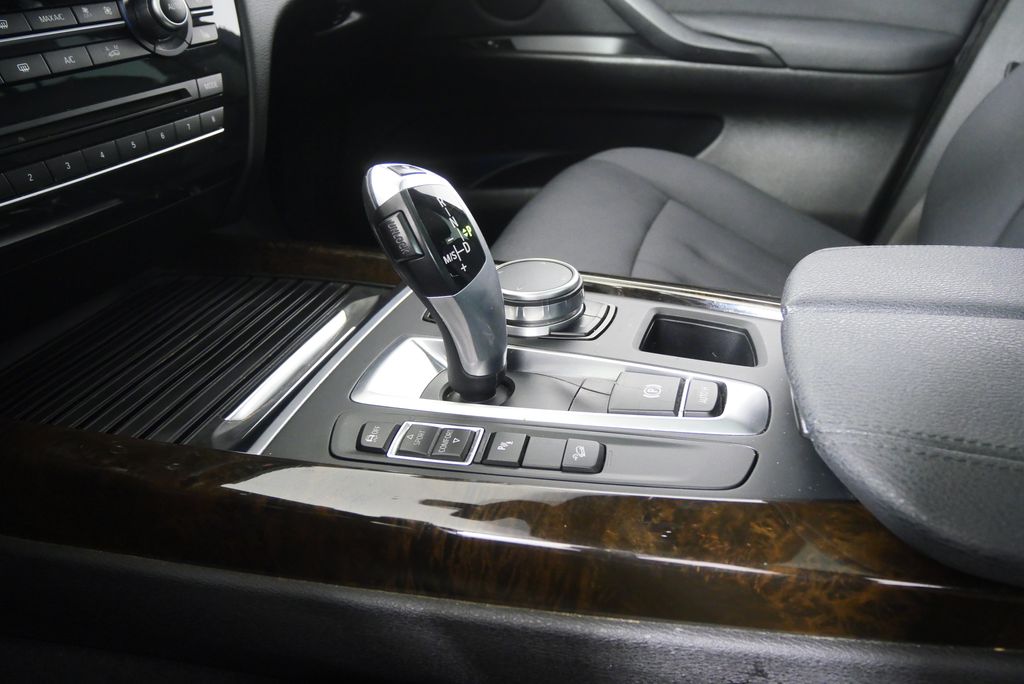 Thumbnail: 2017 BMW X5 - 25