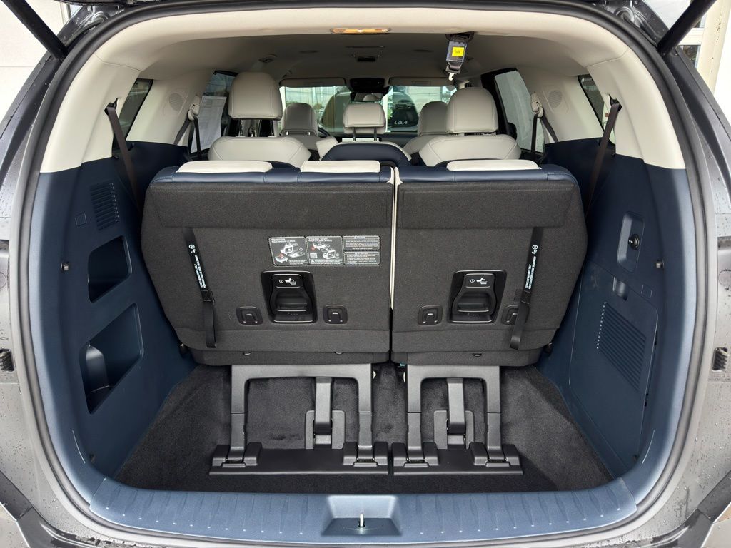 2026 Kia Carnival EX Gray at Community Kia