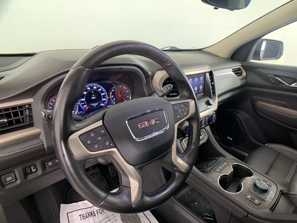 2020 GMC Acadia Denali 33