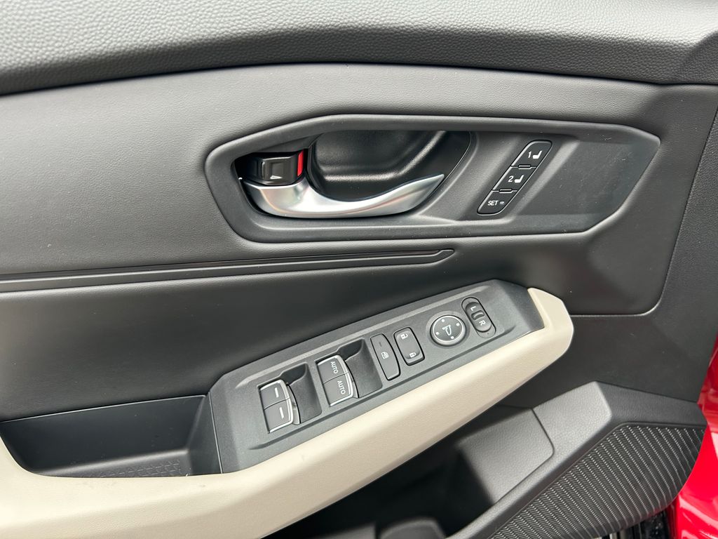 Thumbnail: 2025 Honda Accord - 25