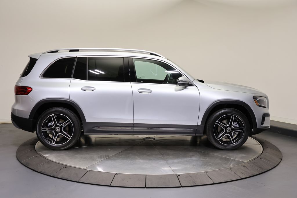 Thumbnail: 2026 Mercedes-Benz GLB - 8