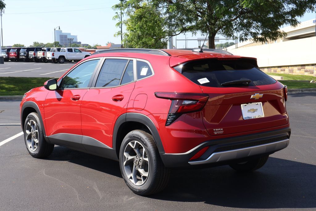 Thumbnail: 2026 Chevrolet Trax - 11