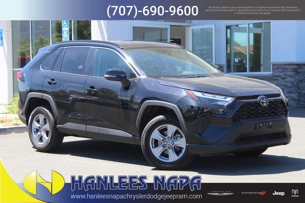 2024 Toyota RAV4 XLE FWD