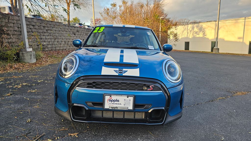 2023 Mini Cooper 2 Door Hardtop S photo 2