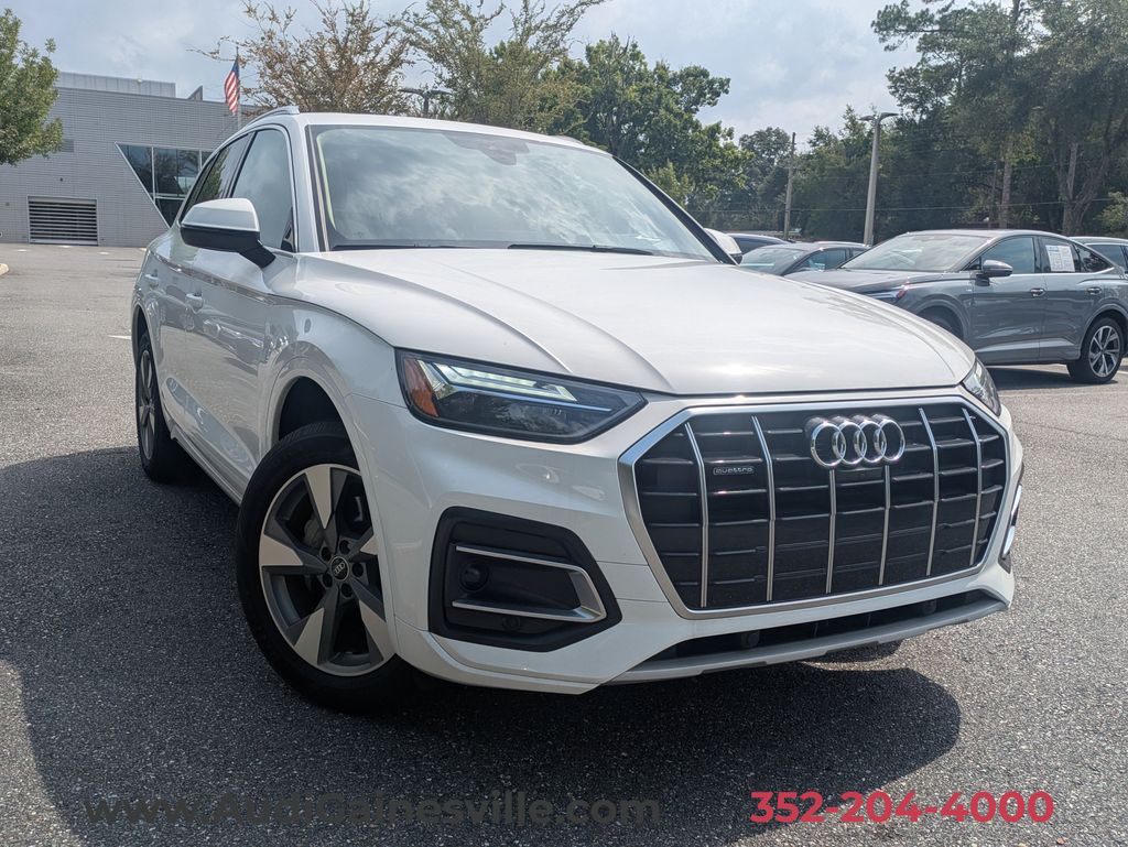  2023 Audi Q5 quattro Premium Plus 40 TFSI   
