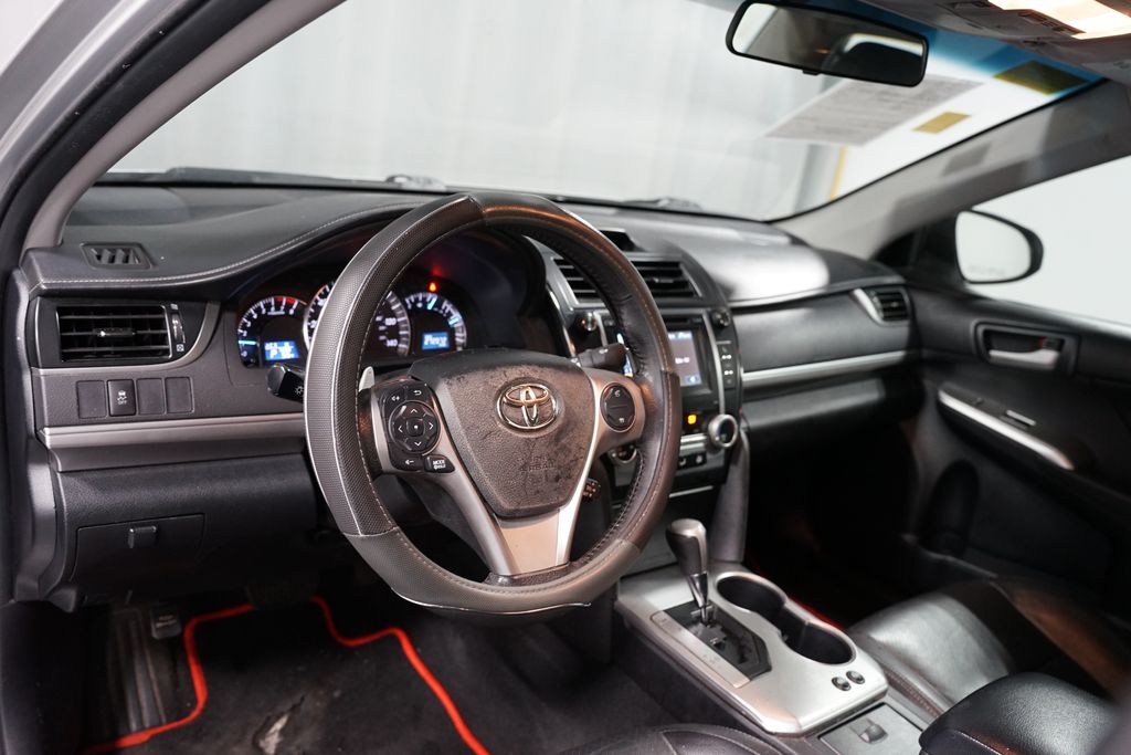 Thumbnail: 2013 Toyota Camry - 7