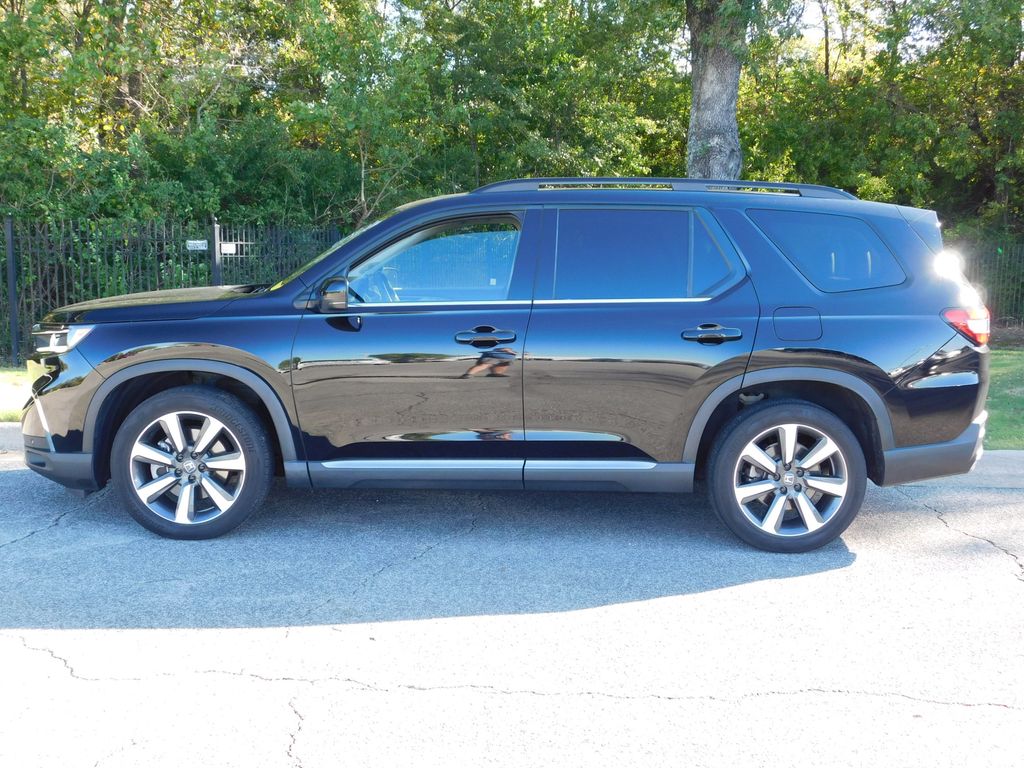 Thumbnail: 2023 Honda Pilot - 2