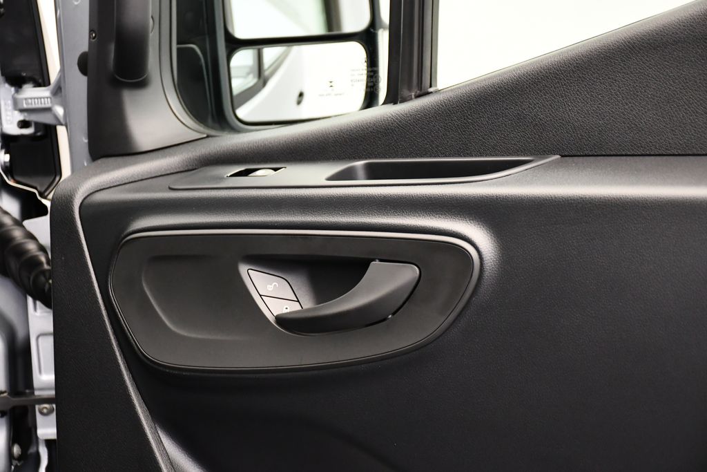 Thumbnail: 2025 Mercedes-Benz Sprinter - 29