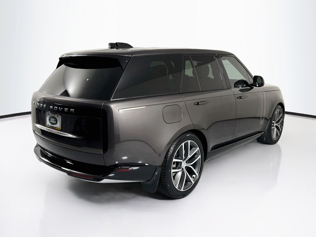 Thumbnail: 2025 Land Rover Range Rover - 5