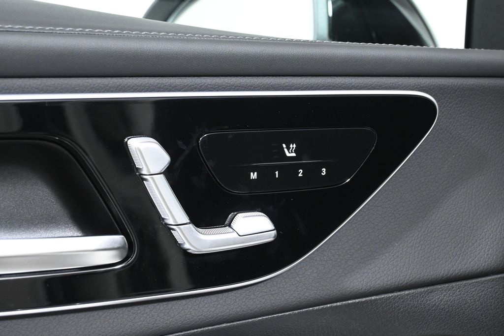 Thumbnail: 2026 Mercedes-Benz GLC - 24