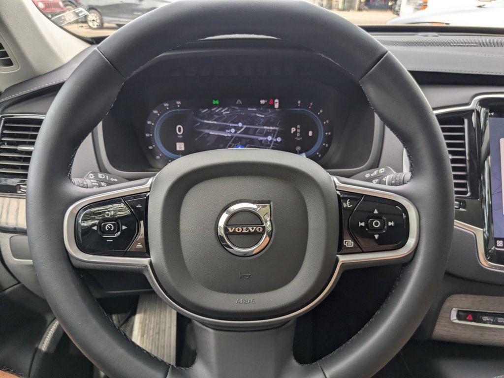 2023 Volvo XC90 B6 Ultimate Bright Theme 7P