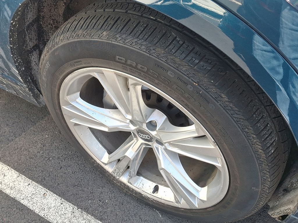 Thumbnail: 2019 Audi Q8 - 4