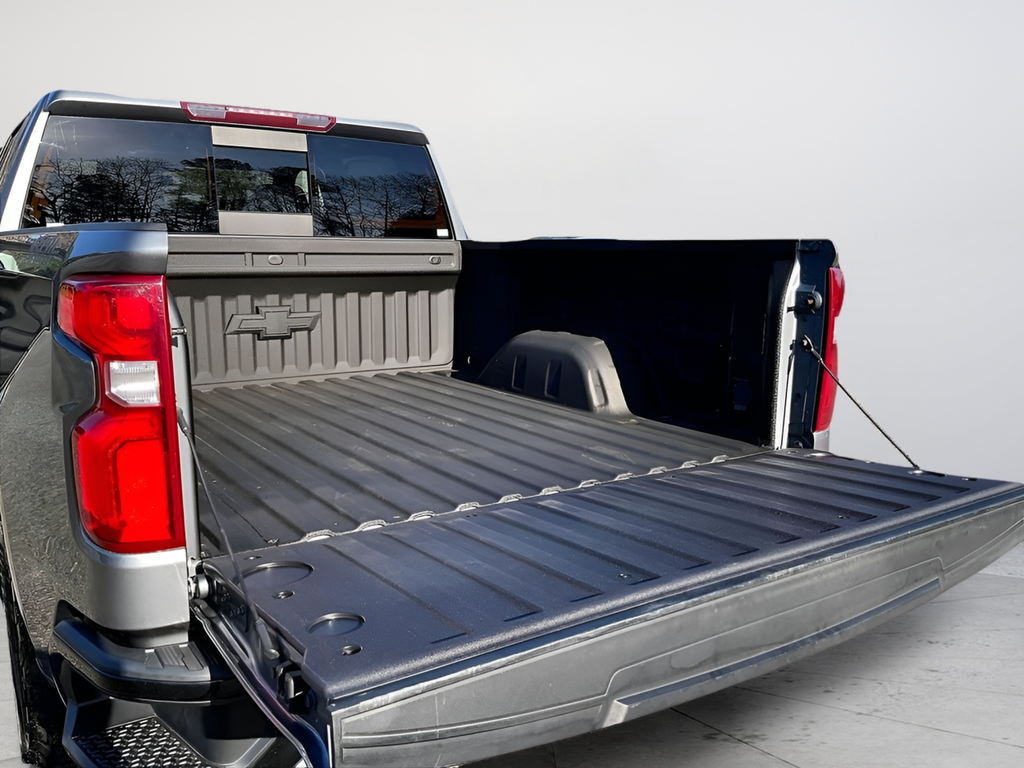 Used 2021 Chevrolet Silverado 1500 LT Trail Boss 4D Crew Cab