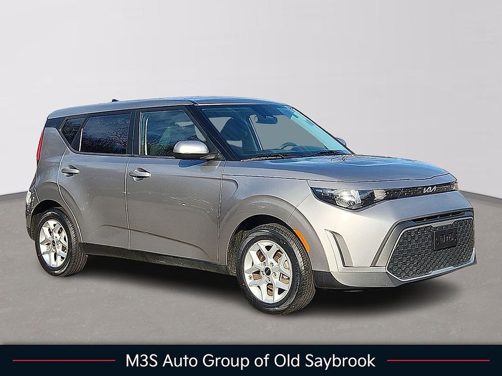 Steel Gray 2023 Kia Soul SUV / Crossover Front-Wheel Drive Continuously Variable Transmission