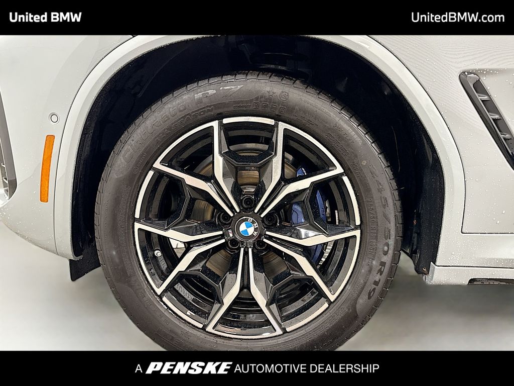 Thumbnail: 2025 BMW X4 - 2