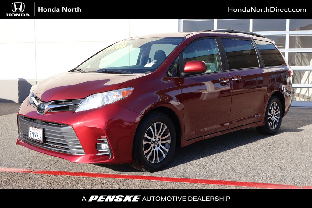 2020 Toyota Sienna XLE -
                Clovis, CA