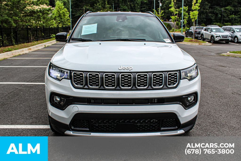 Used 2025 White Jeep Limited image 10