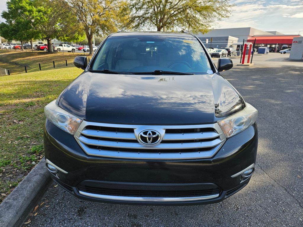 2013 Toyota Highlander Limited 8