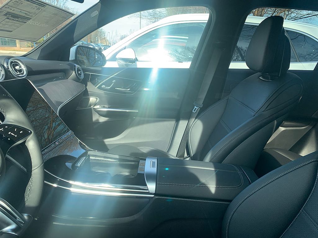 Thumbnail: 2026 Mercedes-Benz GLC - 4