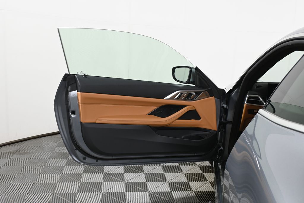 Thumbnail: 2027 BMW 4 Series - 24