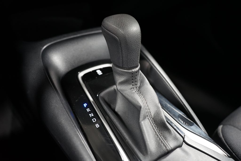 2023 Toyota Corolla LE 21