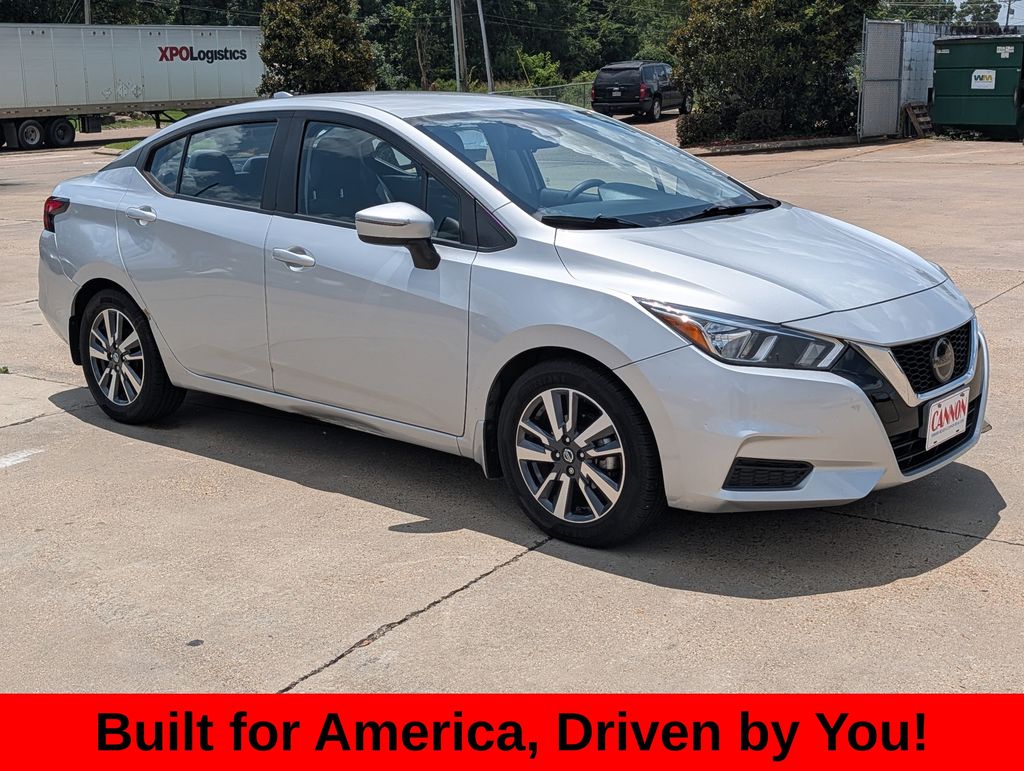 Brilliant Silver Metallic 2020 Nissan Versa Sedan Front-Wheel Drive Continuously Variable Transmission