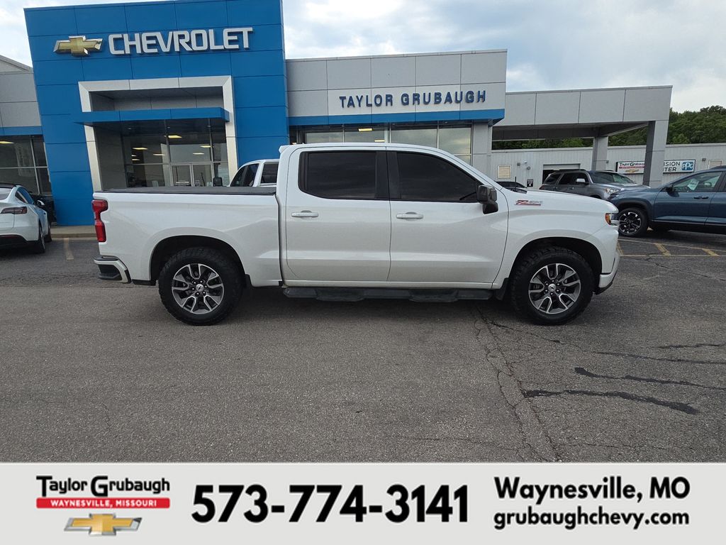 White (Iridescent Pearl Tricoat) 2019 Chevrolet Silverado 1500 Pickup Truck Four-Wheel Drive 8-Speed Automatic