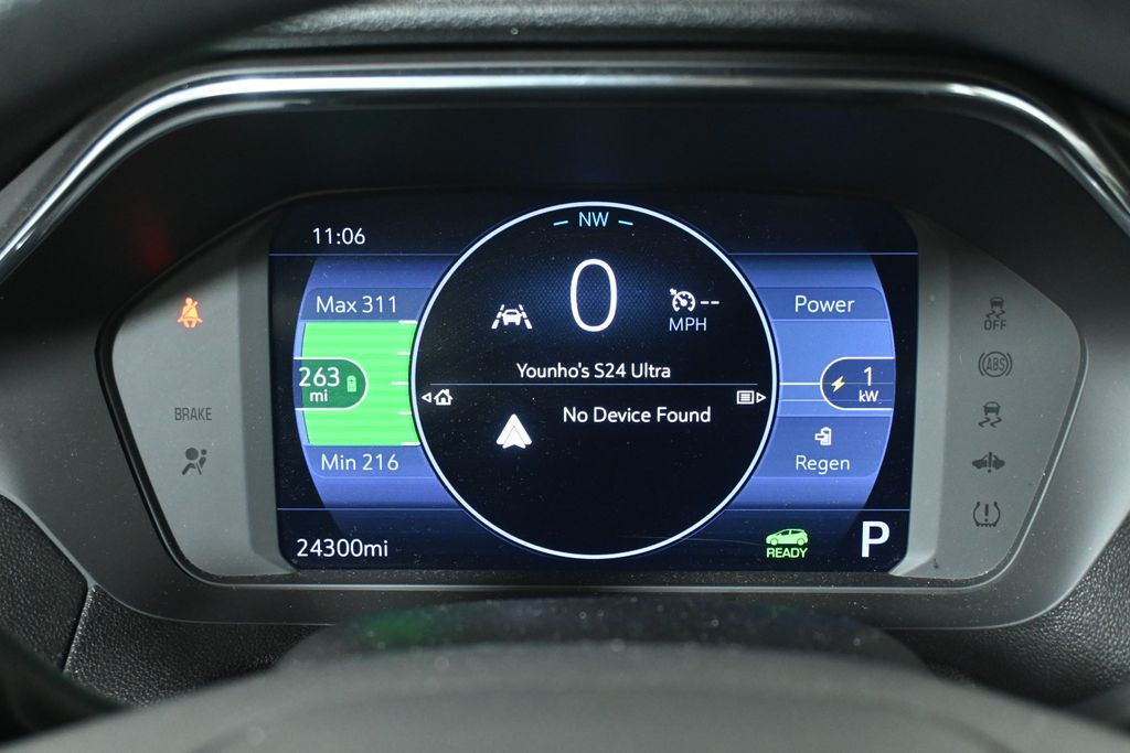 Thumbnail: 2023 Chevrolet Bolt EV - 18