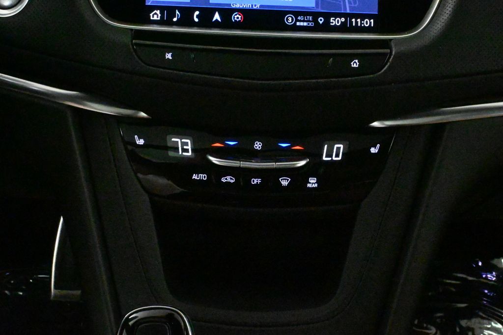 Thumbnail: 2023 Cadillac XT5 - 24