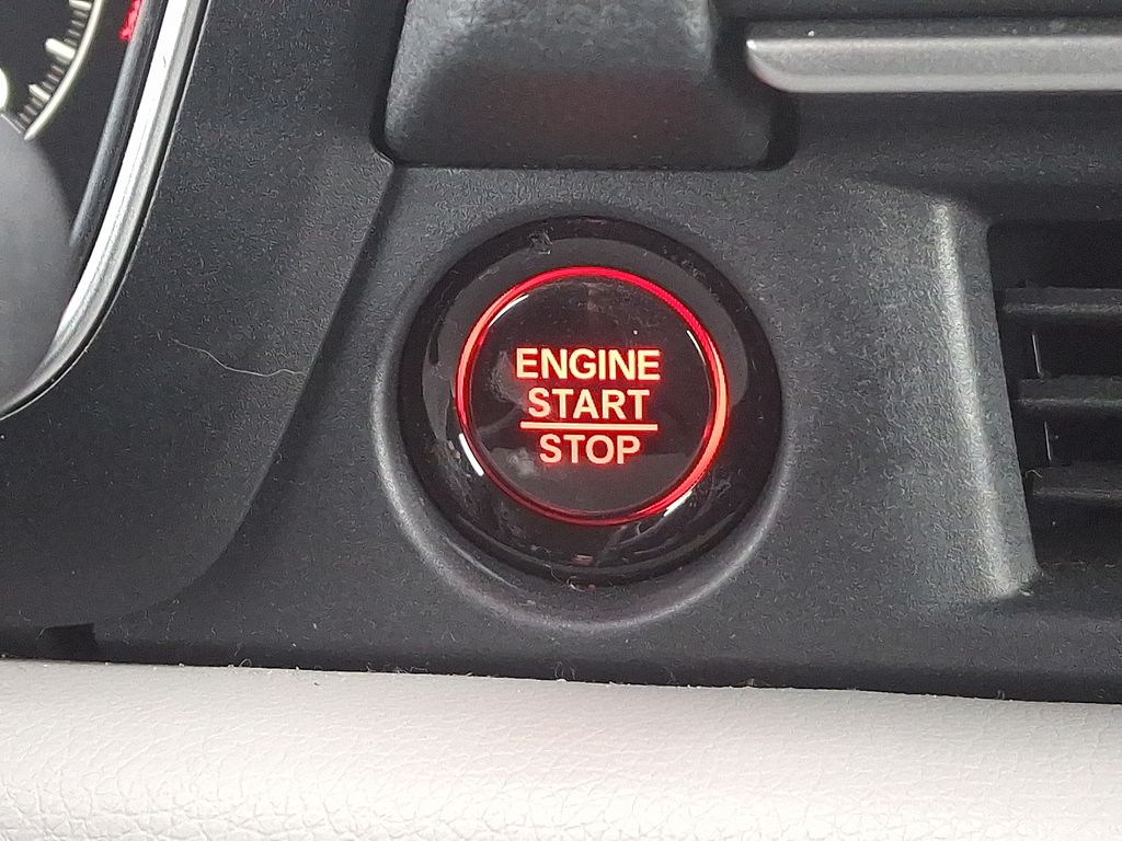 Thumbnail: 2023 Honda Pilot - 24