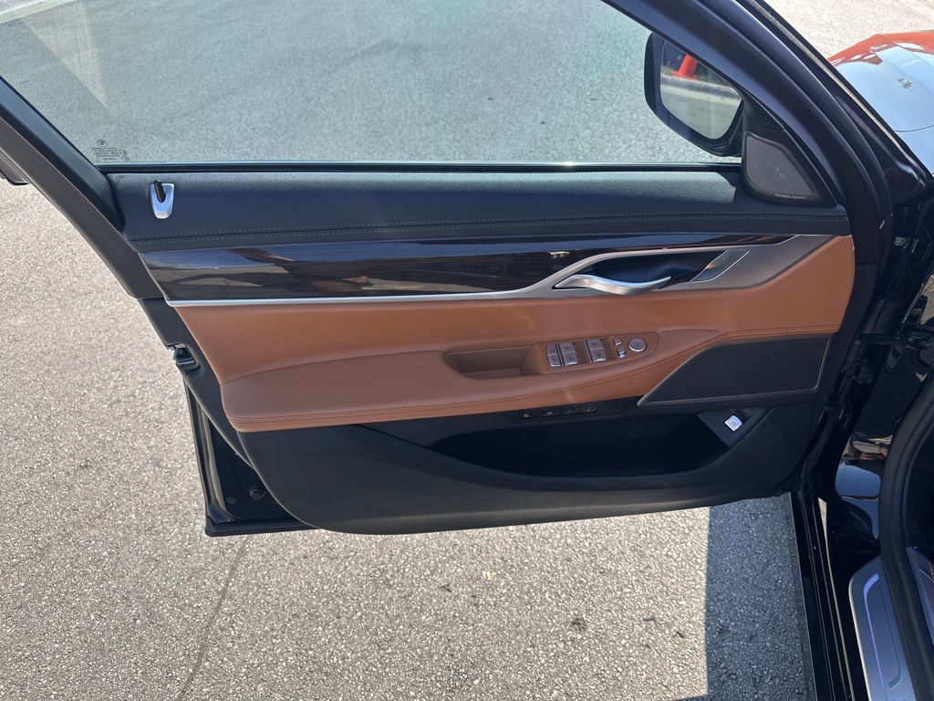 Used Car 2020 Bmw 7 Series  740i Xdrive For Sale Under $30,000 In Austin, Texas