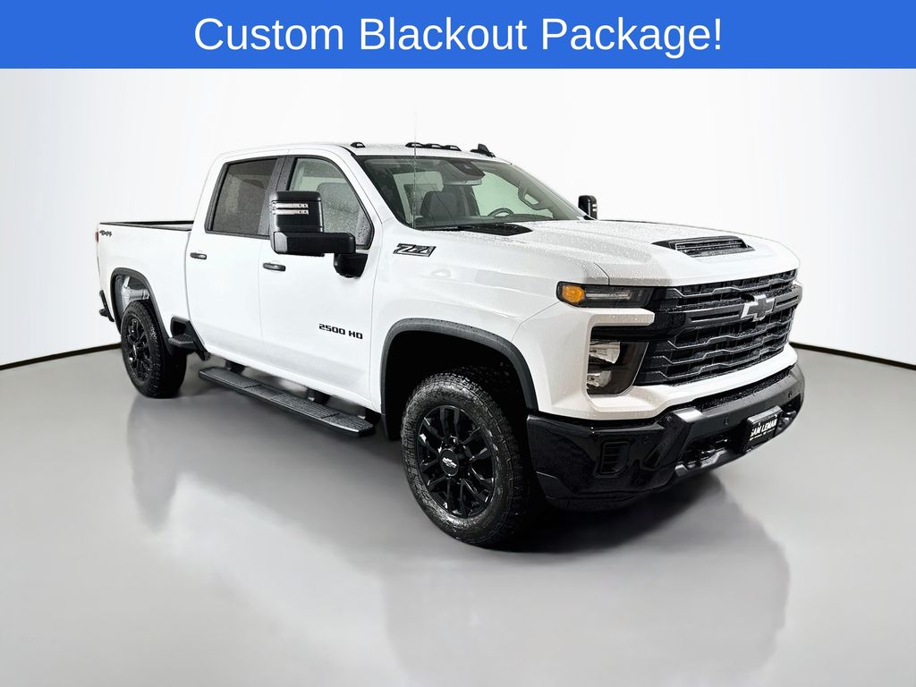 Summit White 2026 Chevrolet Silverado 2500HD Pickup Truck Four-Wheel Drive Automatic