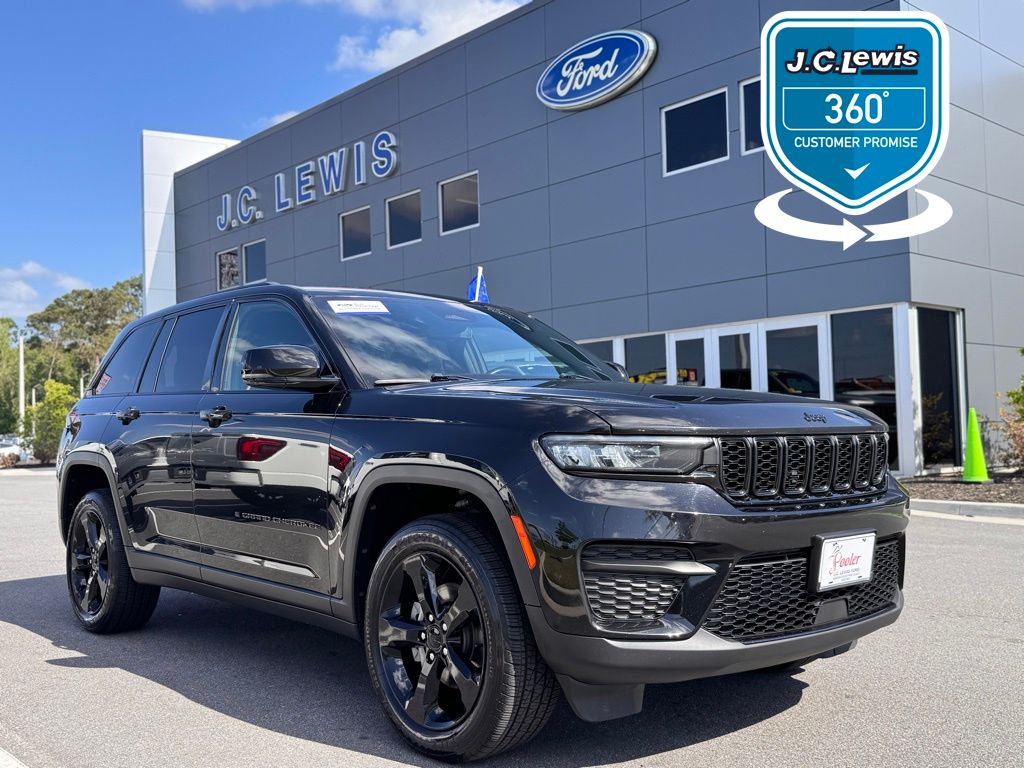 2022 Jeep Grand Cherokee Altitude