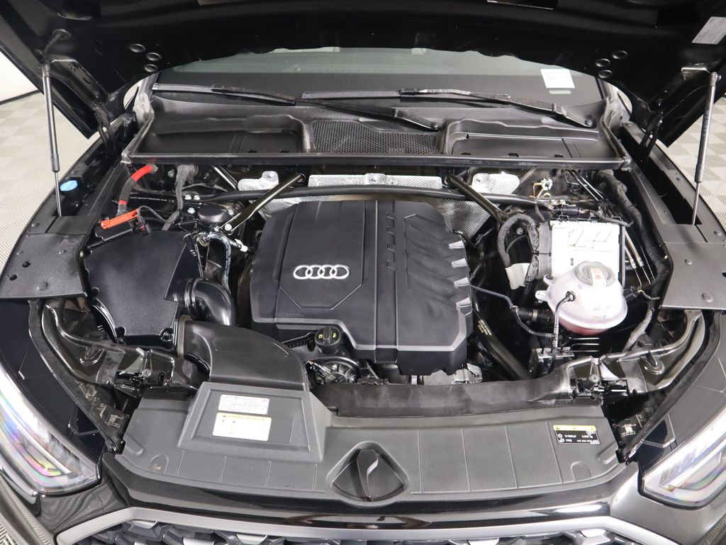 Thumbnail: 2022 Audi Q5 - 30