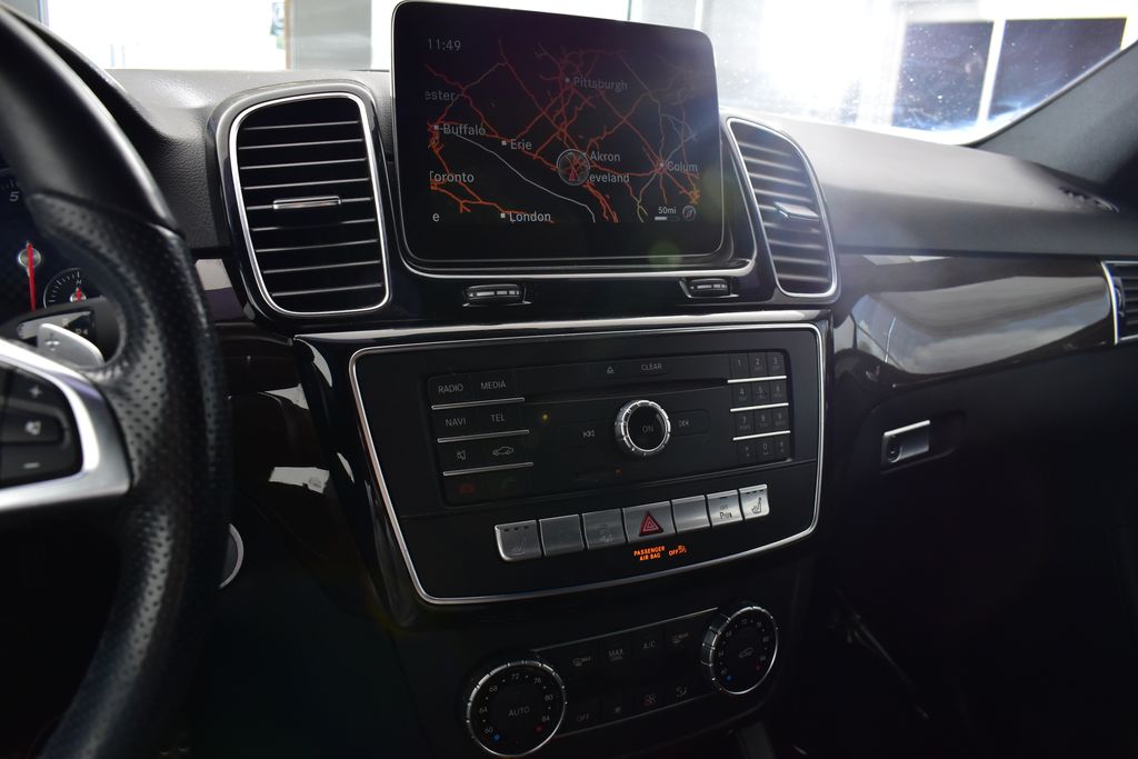 Thumbnail: 2018 Mercedes-Benz GLE - 18