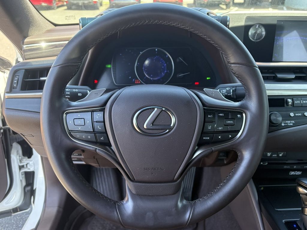 2020 Lexus ES 300h
