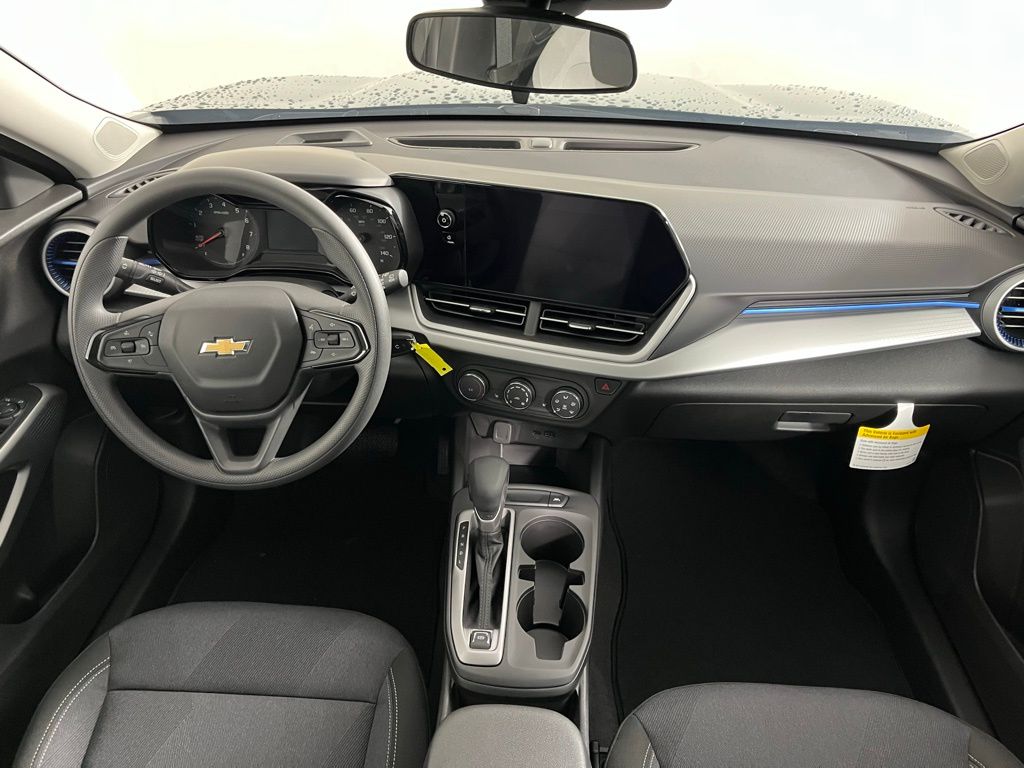 Thumbnail: 2025 Chevrolet Trax - 14