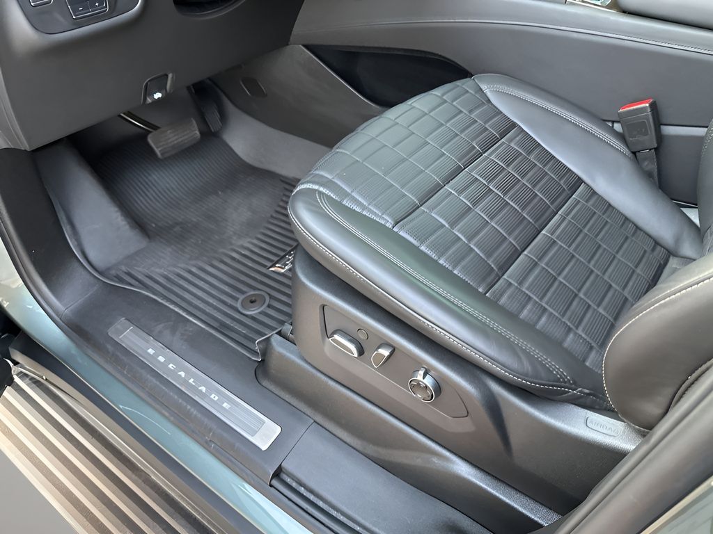 Used Car 2024 Cadillac Escalade  Sport Platinum For Sale Under $100,000 In Austin, Texas