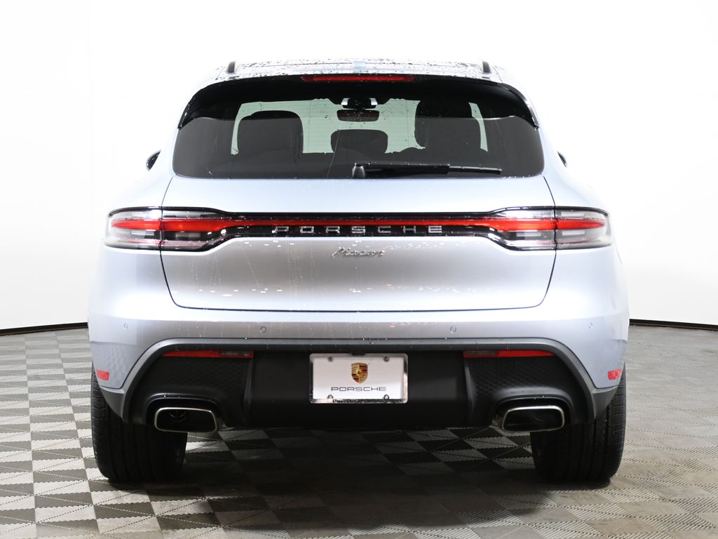 2024 Porsche Macan  6