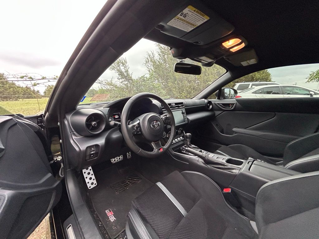 2024 Toyota GR86 Premium 5