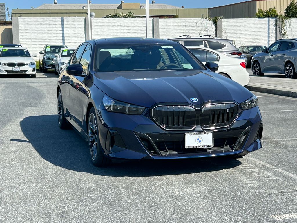 Thumbnail: 2027 BMW i5 - 7