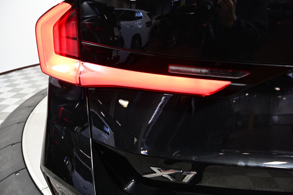 Thumbnail: 2026 BMW X1 - 11