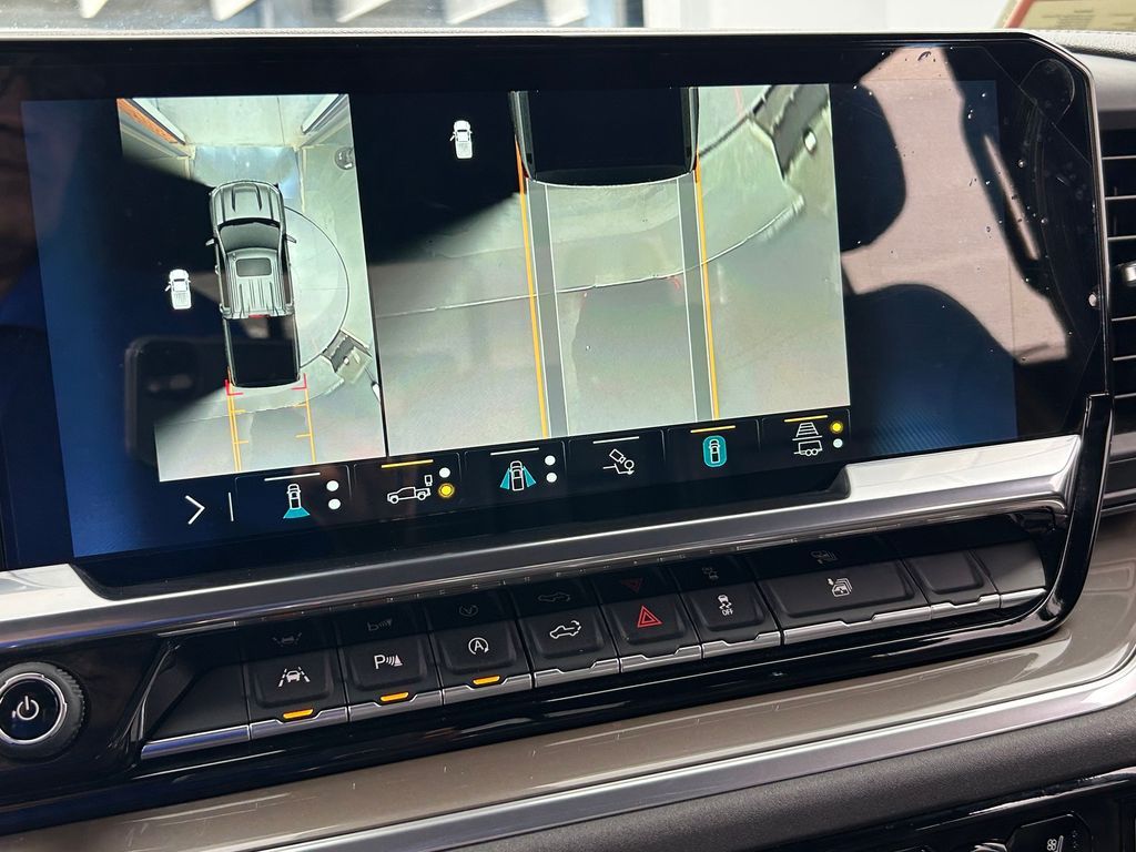 Used 2022 Black Chevrolet High Country image 19