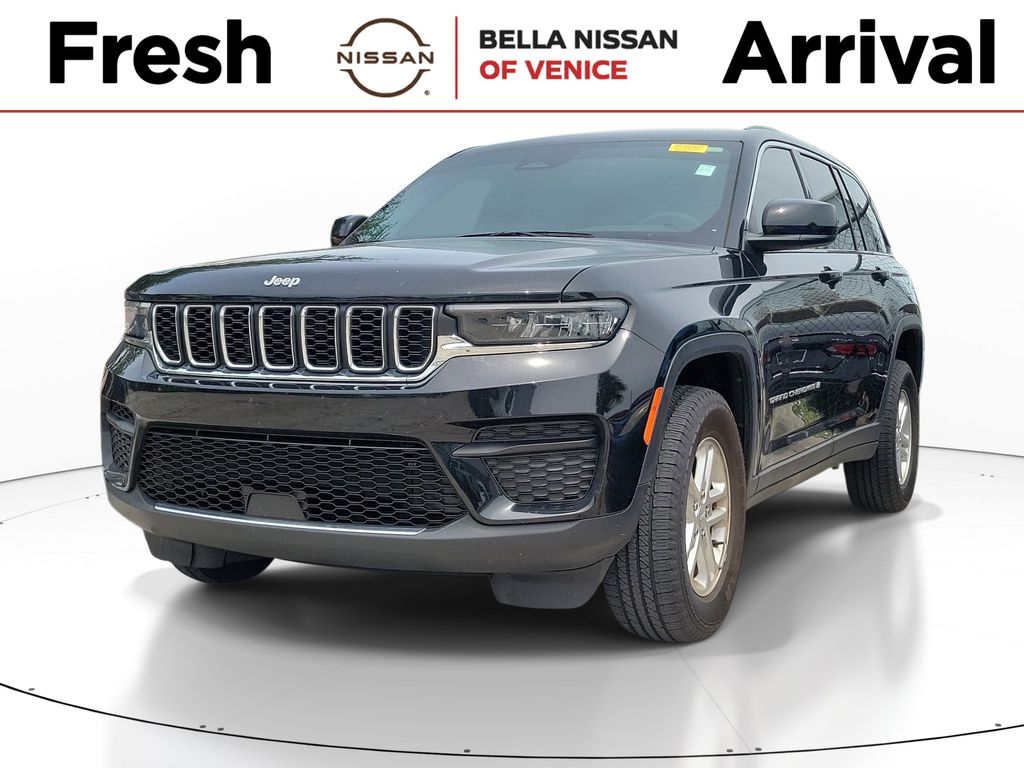 Diamond Black Crystal Pearlcoat 2025 Jeep Grand Cherokee SUV / Crossover 4X2 8-Speed Automatic