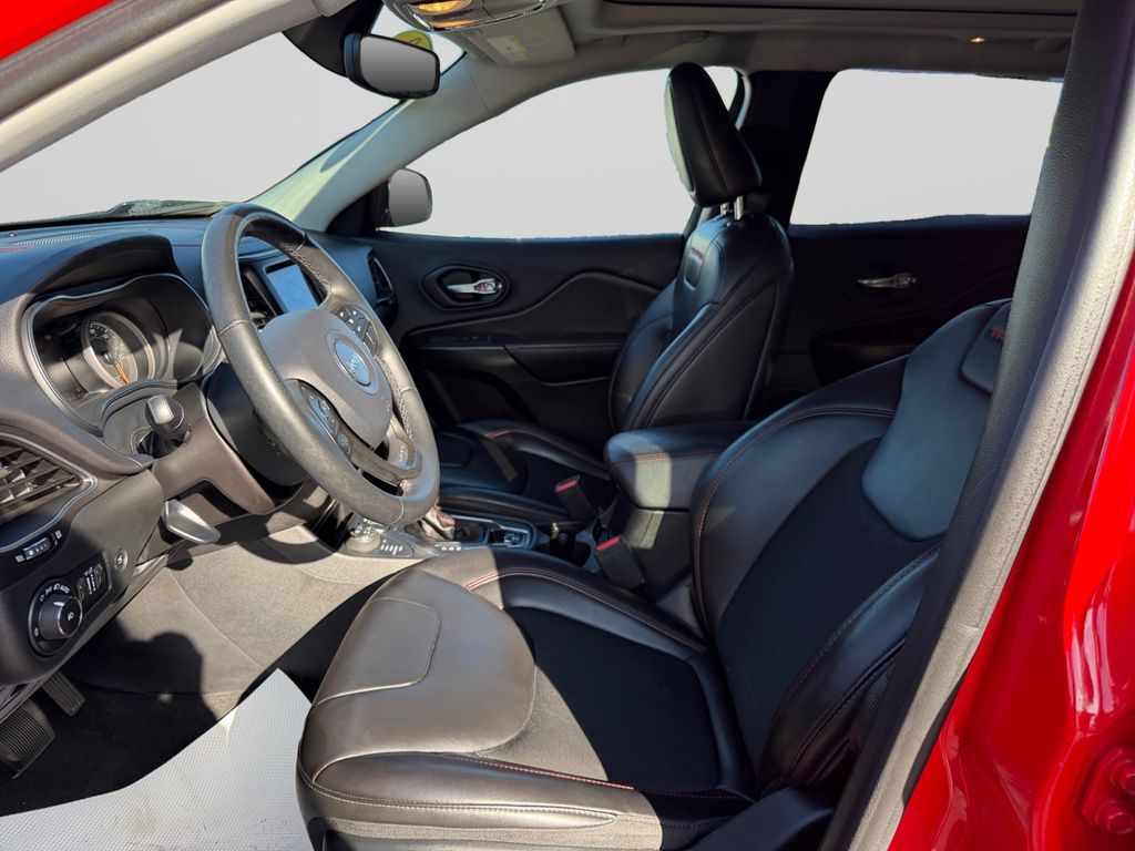 2019 Jeep Cherokee Trailhawk Red at Auto Express Mitsubishi