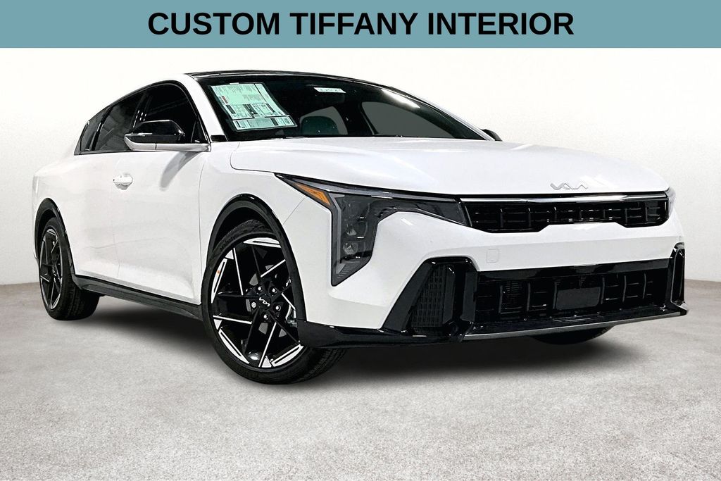 2025 Kia K4 Blanco (Snow White Pearl) Sedán Tracción delantera Transmisión variable continua
