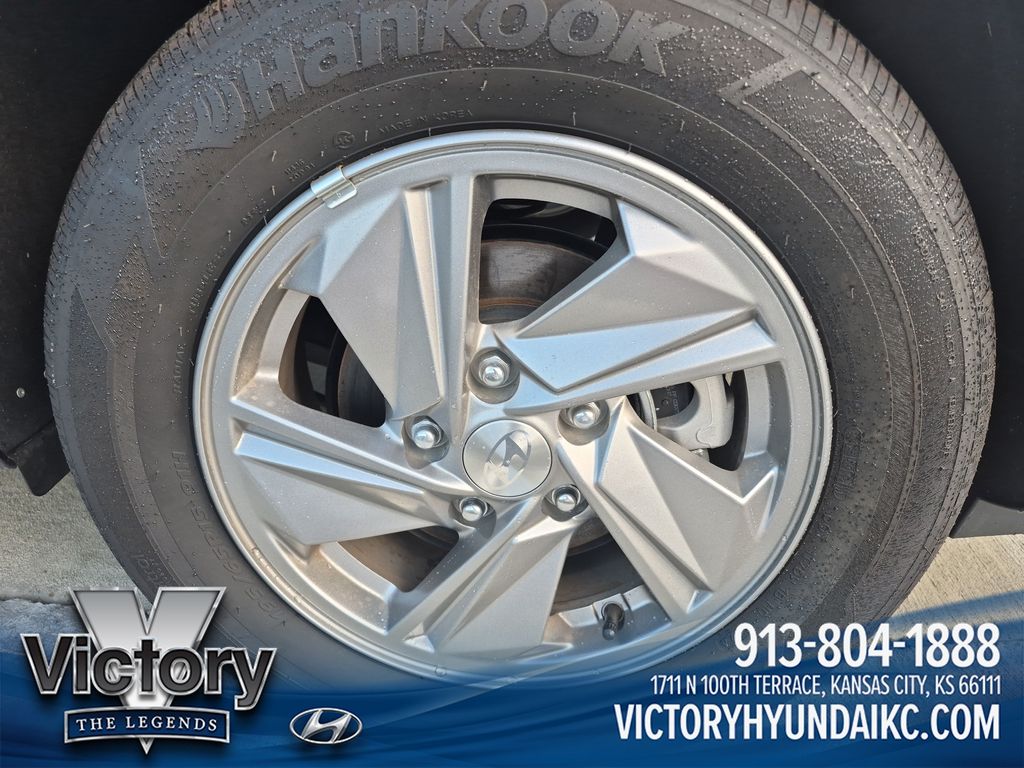 Used 2025 Black Hyundai SE image 25