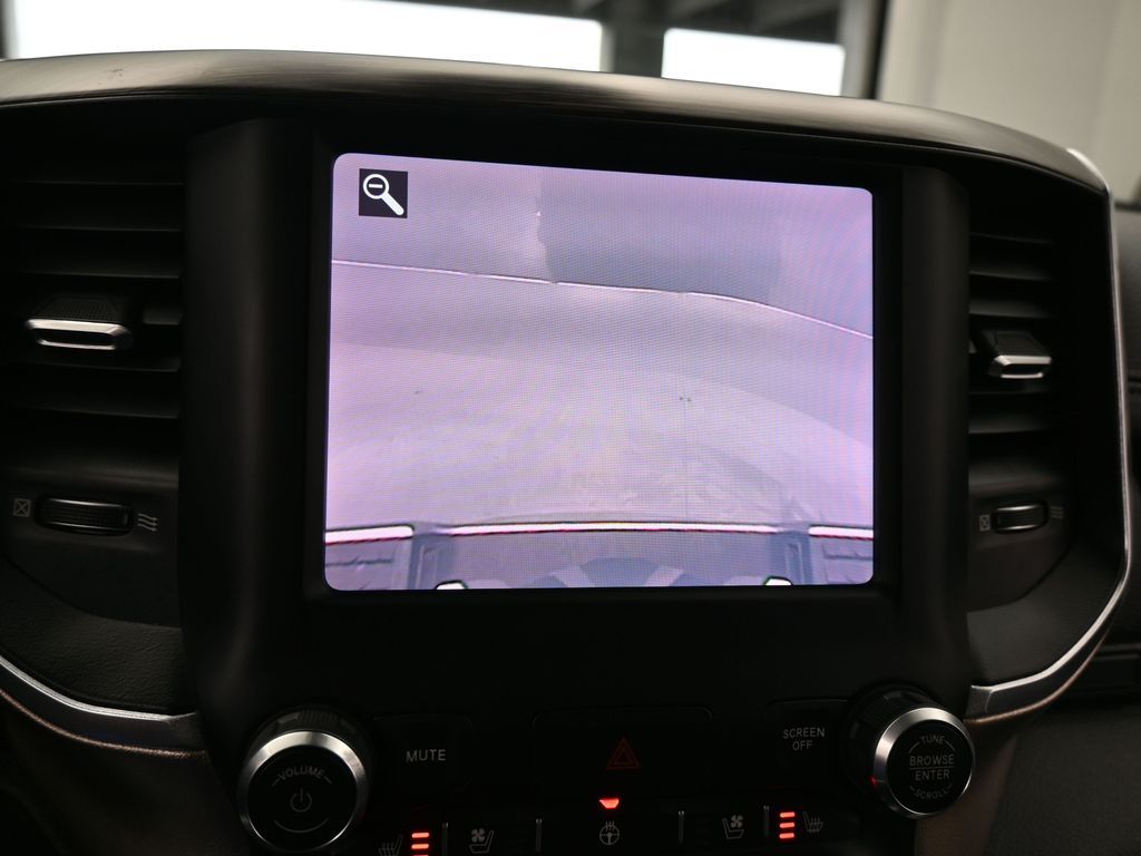 Used 2020 Diamond Black Crystal Pearlcoat Ram Laramie image 21